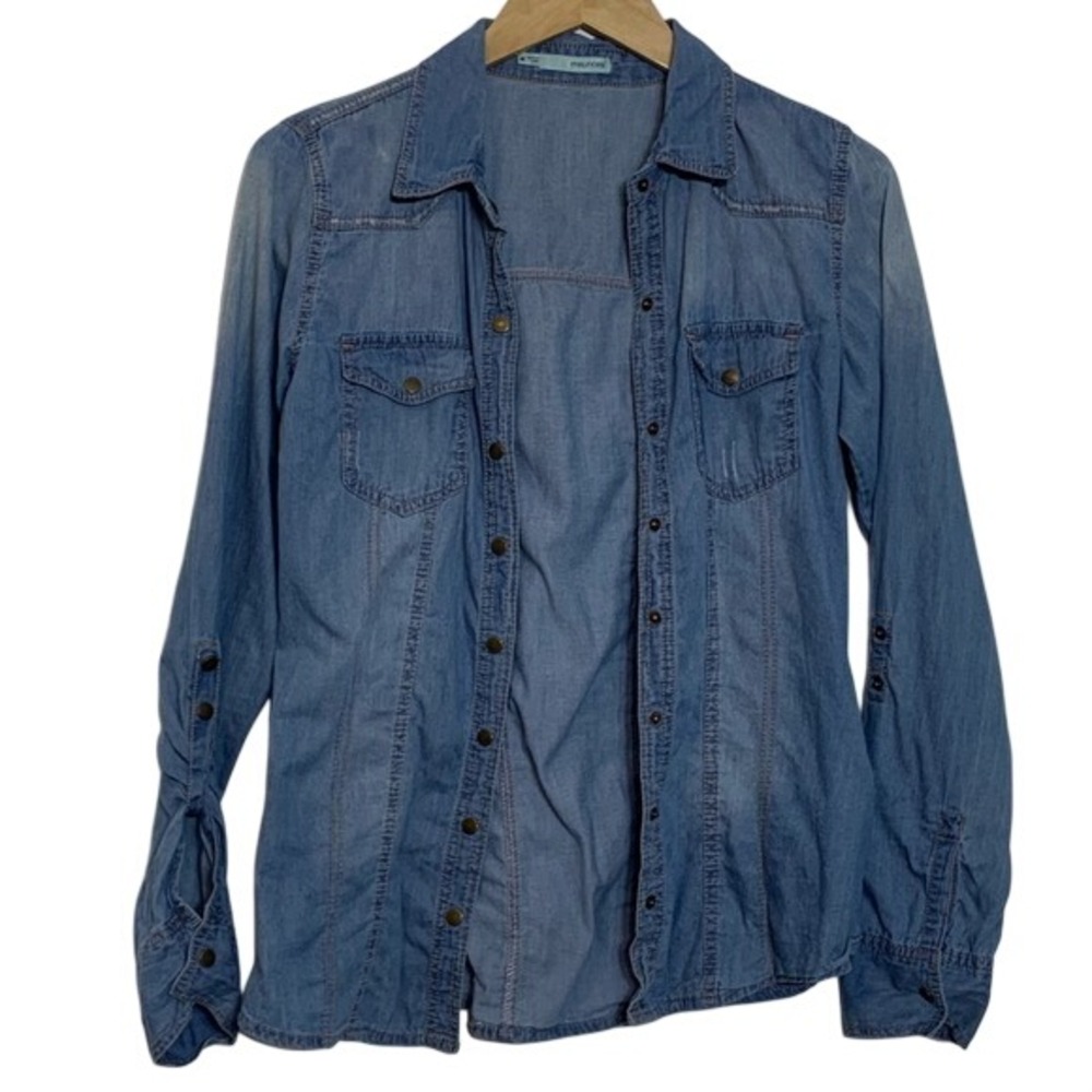 EUC Maurices Denim Western‎ Style Snap Front Shirt